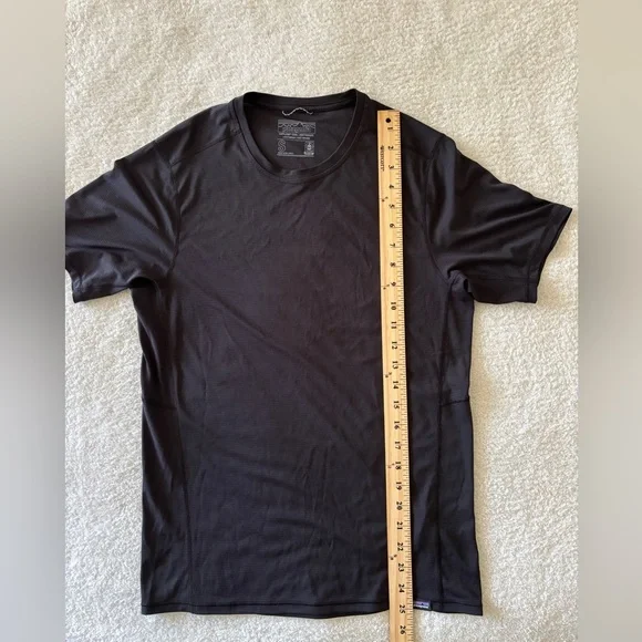 Patagonia Women's Black Short Sleeve Tee Size Small - Picture 5 of 10